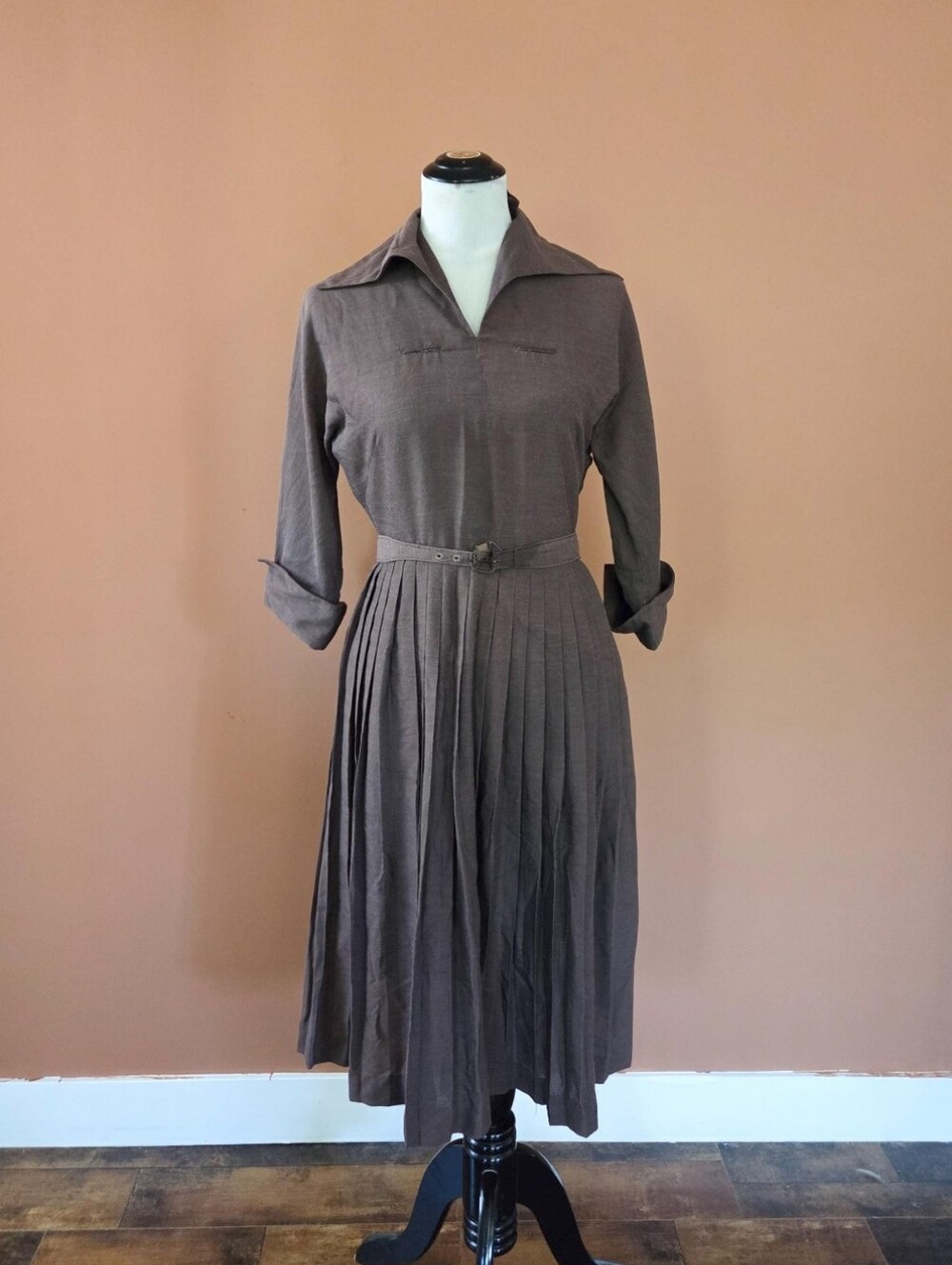 Deadstock Vintage 1940s Brown Western Style Dress by Cirilo / Pleated Skirt